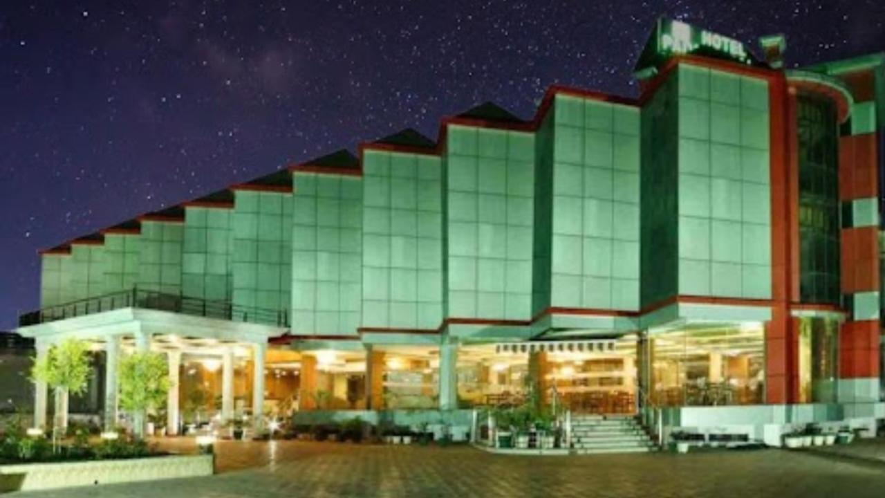 Hotel Padmini Palace Rāni Pokhri Buitenkant foto