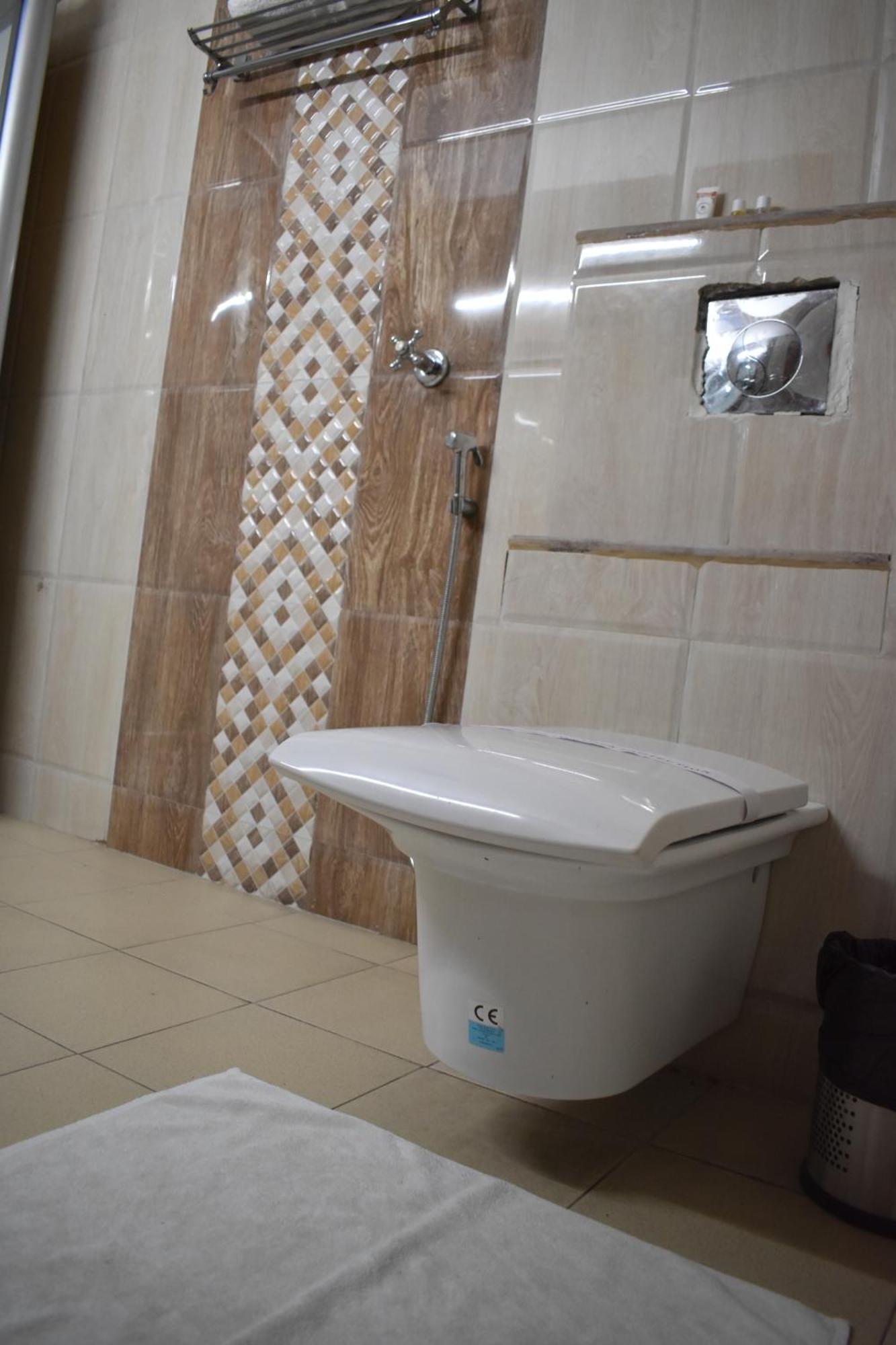 Hotel Padmini Palace Rāni Pokhri Buitenkant foto